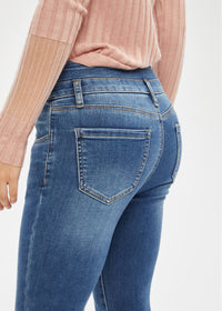 Women's Petite Mid Rise Brushed Fringed Skinny Jeans
