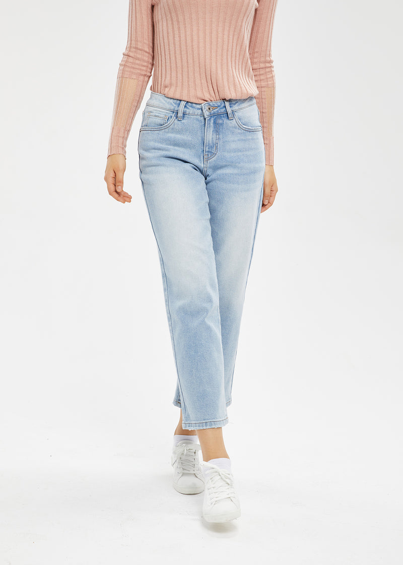 Women's Low Rise Ankle Length Straight Jeans