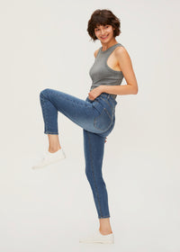 Women's Basic Skinny Jeans