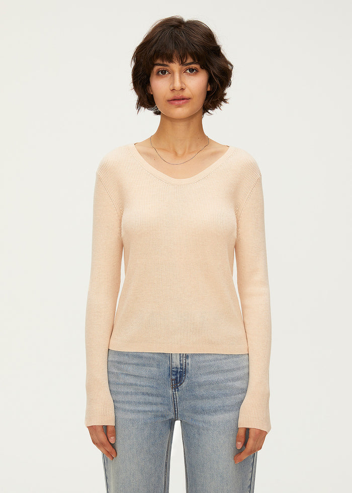 Women's U-Neck Wool Knitwear